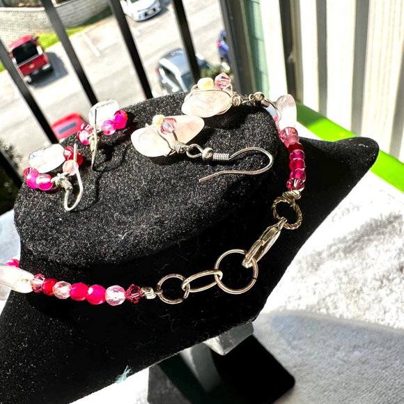 16" Pink Quartz Geode Gemstone Beaded Necklace and Earrings - Picture 12 of 17